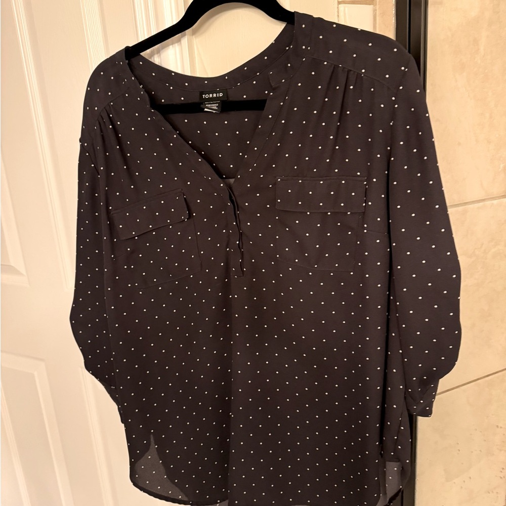 Torrid spotted blouse size 2